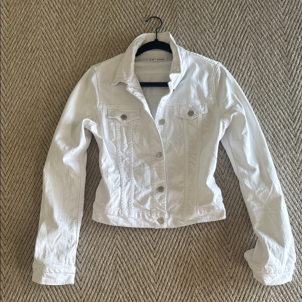 J brand  White Cropped Jean Jacket size SM